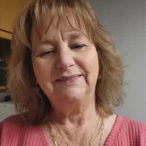 Lisa Vanhoozer